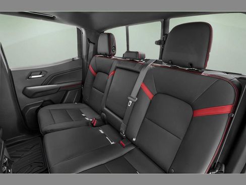 Certified 2023 Chevrolet Colorado Z71 w/ Z71 Convenience Package 2 AWD/4WD image 17