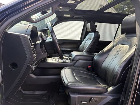 Used 2021 Ford Expedition Limited AWD/4WD image 10