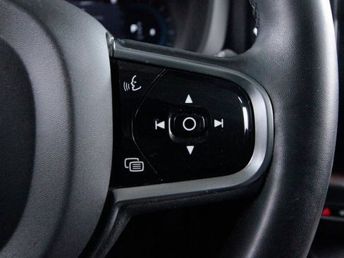 Certified 2023 Volvo XC60 B5 Plus w/ Protection Package Premier image 18