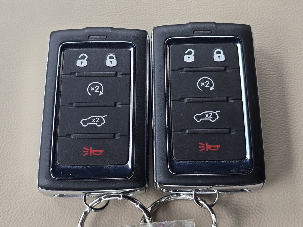 Used 2025 Jeep Grand Cherokee Limited RWD image 38