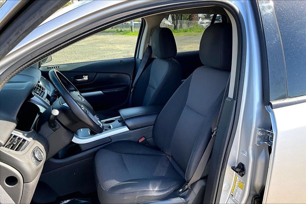 Used 2014 Ford Edge SEL AWD/4WD image 9