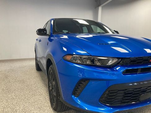 Used 2023 Dodge Hornet GT Plus w/ GT Blacktop Package image 2