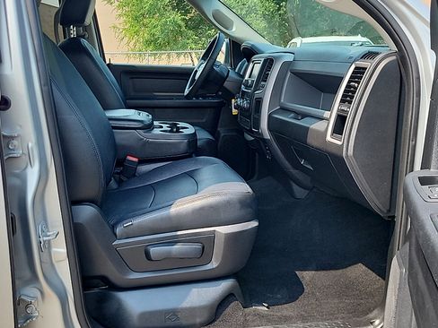 Used 2016 RAM 1500 Express AWD/4WD image 10