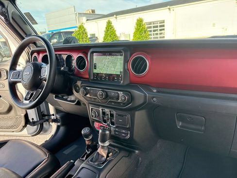 Used 2023 Jeep Gladiator Rubicon w/ Trailer Tow Package AWD/4WD image 26
