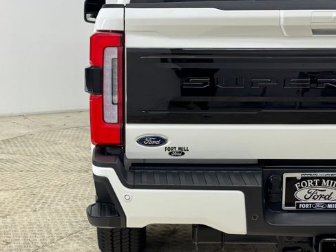 New 2026 Ford F250 Platinum w/ FX4 Off-Road Package image 12