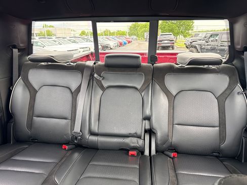 Used 2024 RAM 1500 Laramie AWD/4WD image 28
