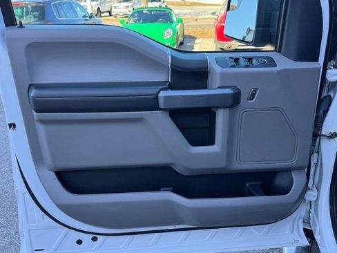 Used 2019 Ford F150 XLT w/ Trailer Tow Package image 30