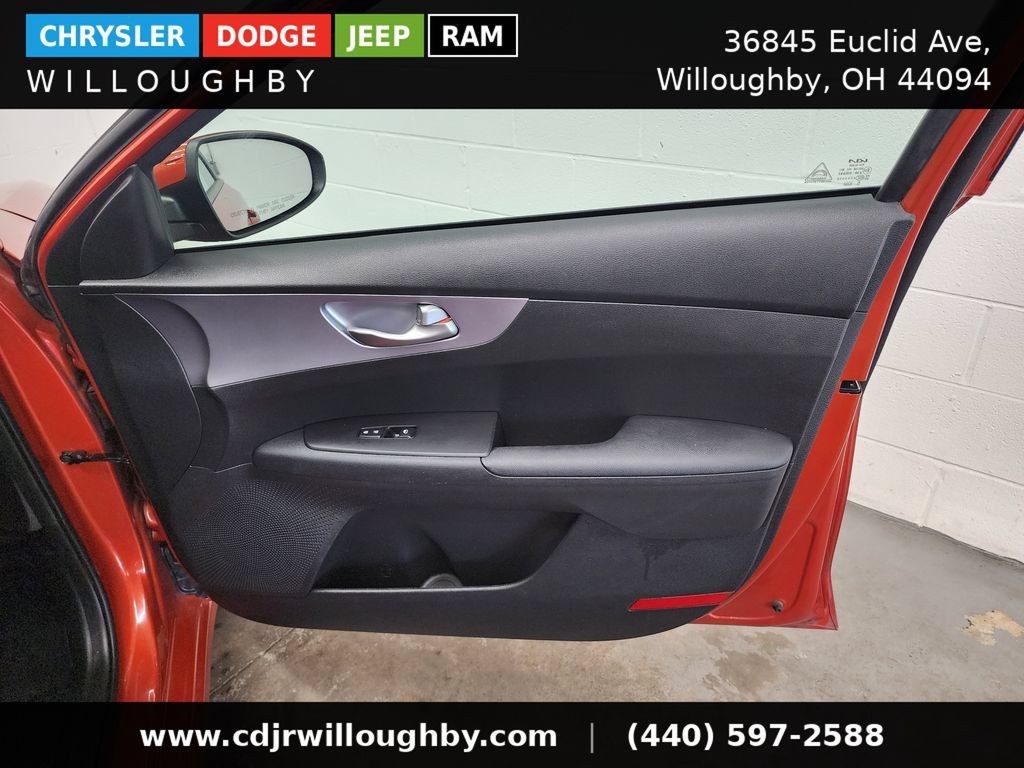 Used 2022 Kia Forte LXS FWD image 32