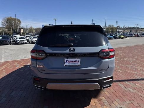 New 2026 Honda Pilot Touring image 35