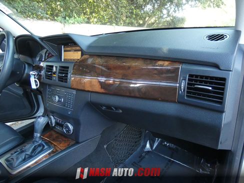 Used 2012 Mercedes-Benz GLK 350 4MATIC image 34