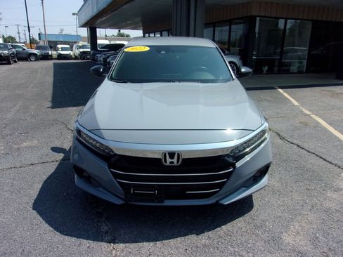 Used 2022 Honda Accord Sport image 3