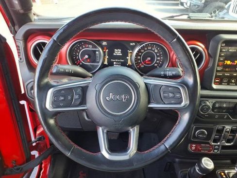 Used 2022 Jeep Wrangler Unlimited Rubicon w/ Cold Weather Group AWD/4WD image 18