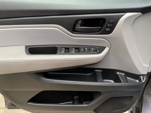 Used 2022 Honda Odyssey EX-L image 10