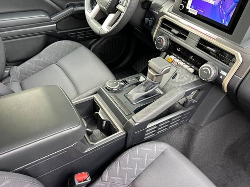 New 2025 Toyota Tacoma SR5 AWD/4WD image 17