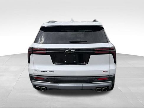 Certified 2025 Chevrolet Traverse Z71 w/ Driver Confidence Package AWD/4WD image 4