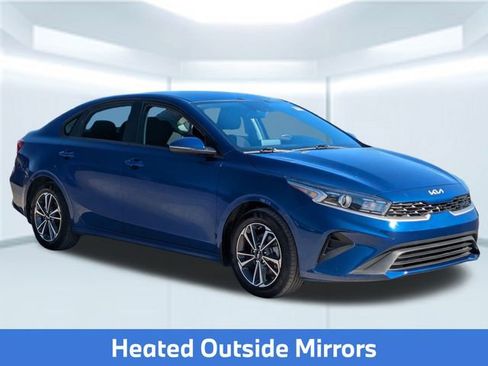 Used 2023 Kia Forte LXS w/ LXS Technology Package image 9