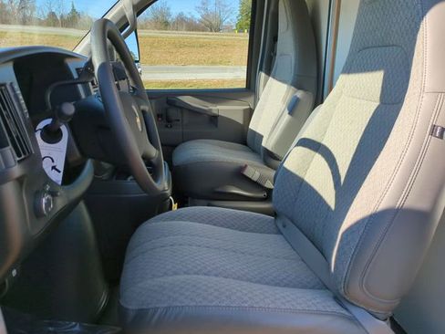 New 2025 Chevrolet Express 3500 Work Van w/ Power Convenience Package image 11