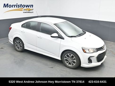 Used 2017 Chevrolet Sonic LT w/ Convenience Package FWD image 1