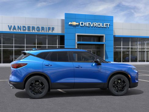 New 2026 Chevrolet Blazer LT image 5