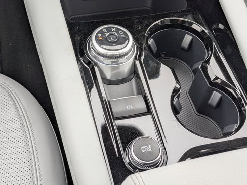 New 2026 Ford Explorer Platinum image 22