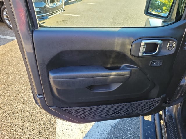 Used 2024 Jeep Gladiator Sport AWD/4WD image 13
