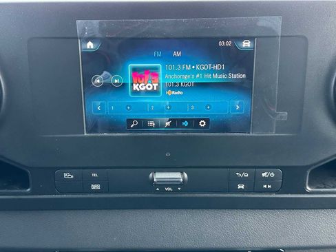 Used 2024 Mercedes-Benz Sprinter 2500 image 28