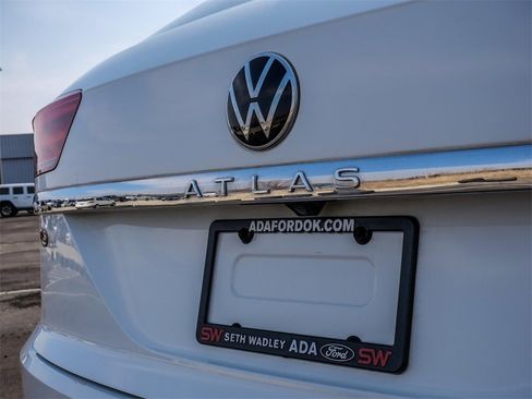 Used 2020 Volkswagen Atlas Cross Sport S image 11