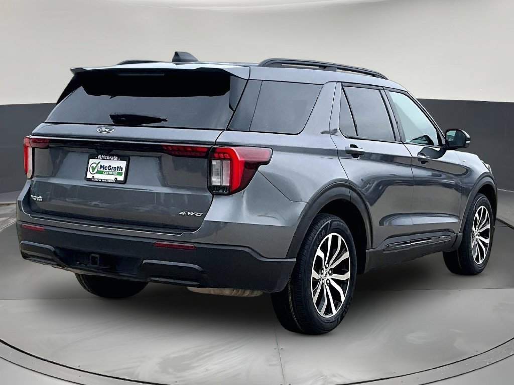 Used 2025 Ford Explorer ST-Line AWD/4WD image 7