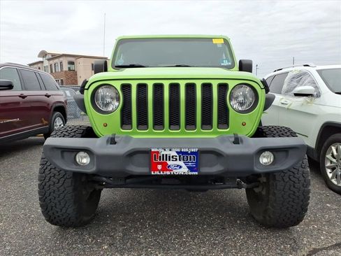 Used 2018 Jeep Wrangler Unlimited Sport image 2