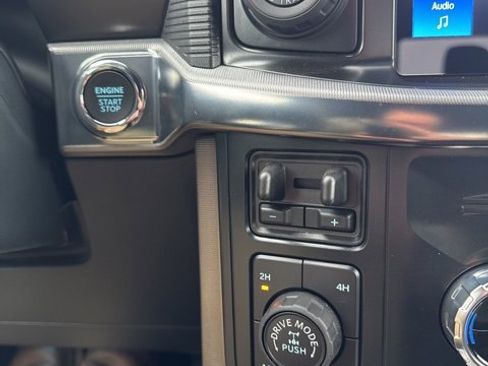 Used 2025 Ford F150 Platinum w/ Equipment Group 702A High image 24