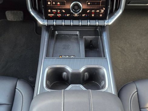 Used 2024 GMC Acadia Elevation FWD image 19