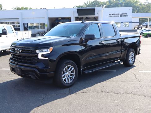Used 2024 Chevrolet Silverado 1500 RST w/ Convenience Package II AWD/4WD image 16