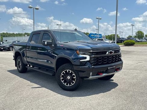 Used 2023 Chevrolet Silverado 1500 ZR2 AWD/4WD image 2