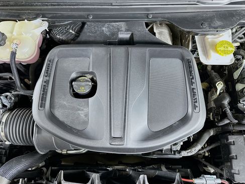 Used 2025 RAM 1500 Laramie image 33