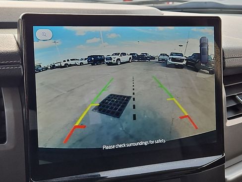 Used 2022 Ford Expedition XLT image 24