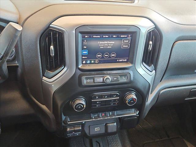 Used 2020 Chevrolet Silverado 1500 Custom w/ Custom Max Trailering Package AWD/4WD image 13