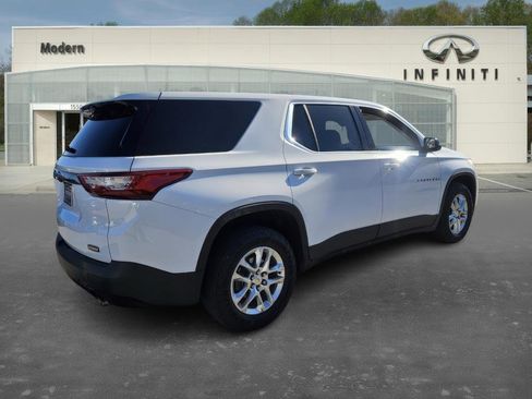 Used 2020 Chevrolet Traverse LS w/ LPO, Blackout Package image 4