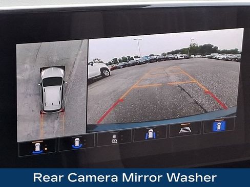Used 2025 Buick Encore GX Avenir w/ Avenir Technology Package AWD/4WD image 13