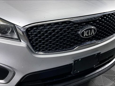 Used 2016 Kia Sorento FWD w/ LX Convenience Package image 29