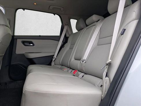 Used 2025 Nissan Rogue SV w/ SV Premium Package FWD image 14