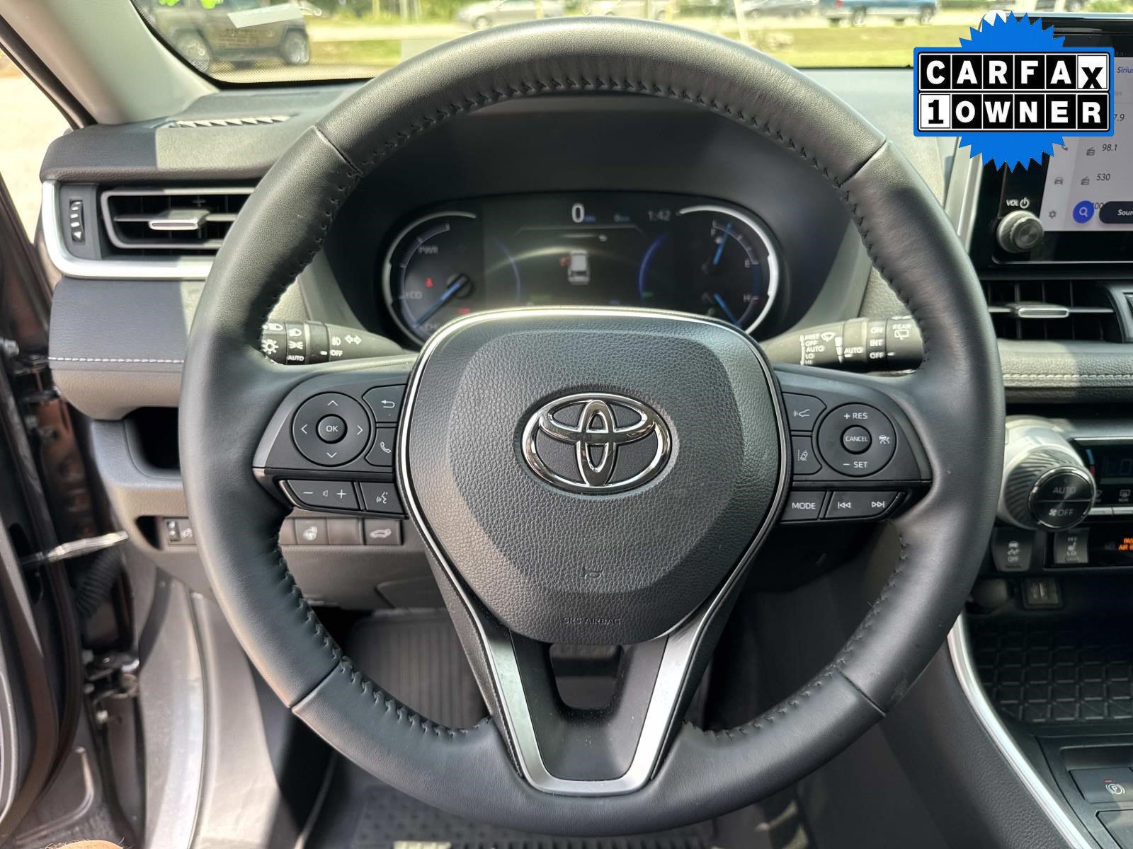 Used 2025 Toyota RAV4 XLE Premium w/ Weather Package AWD/4WD image 31