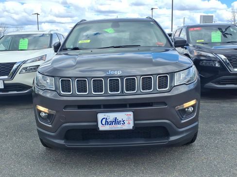 Used 2021 Jeep Compass Latitude w/ Convenience Group AWD/4WD image 2