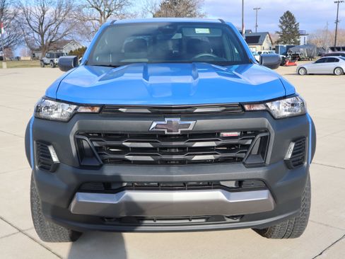 Used 2025 Chevrolet Colorado Trail Boss image 3