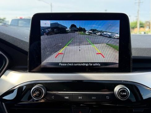 Used 2020 Ford Escape SE Sport FWD image 27