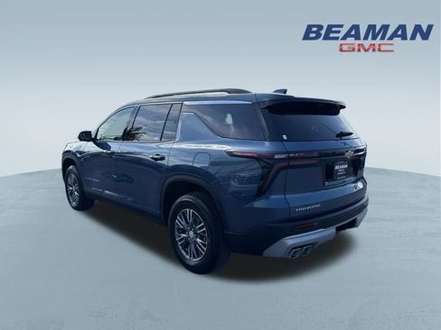 Used 2026 Chevrolet Traverse LT w/ Driver Confidence Package FWD image 5