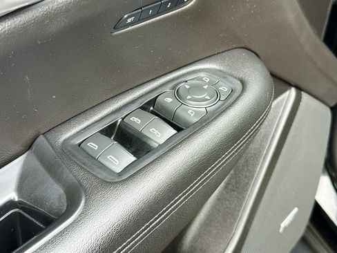 Used 2019 Cadillac XT5 Premium Luxury w/ LPO, Radiant Package image 17