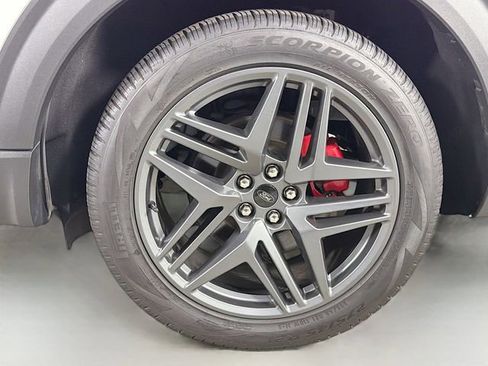 Certified 2025 Ford Explorer ST AWD/4WD image 39