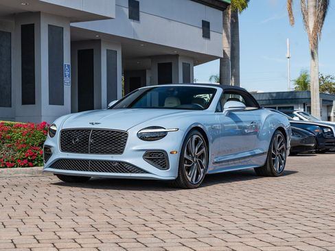 Used 2025 Bentley Continental GT Speed image 33