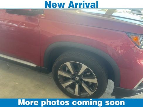 Used 2025 Honda Pilot Touring image 1