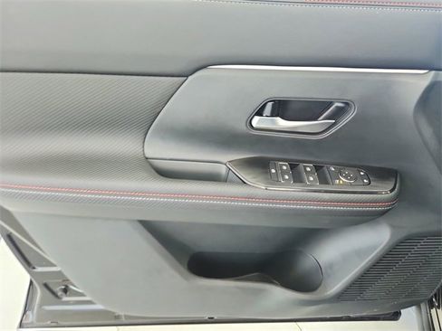 New 2026 Nissan Kicks SR image 32